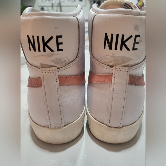 NIKE Blazers - Picture 4 of 6